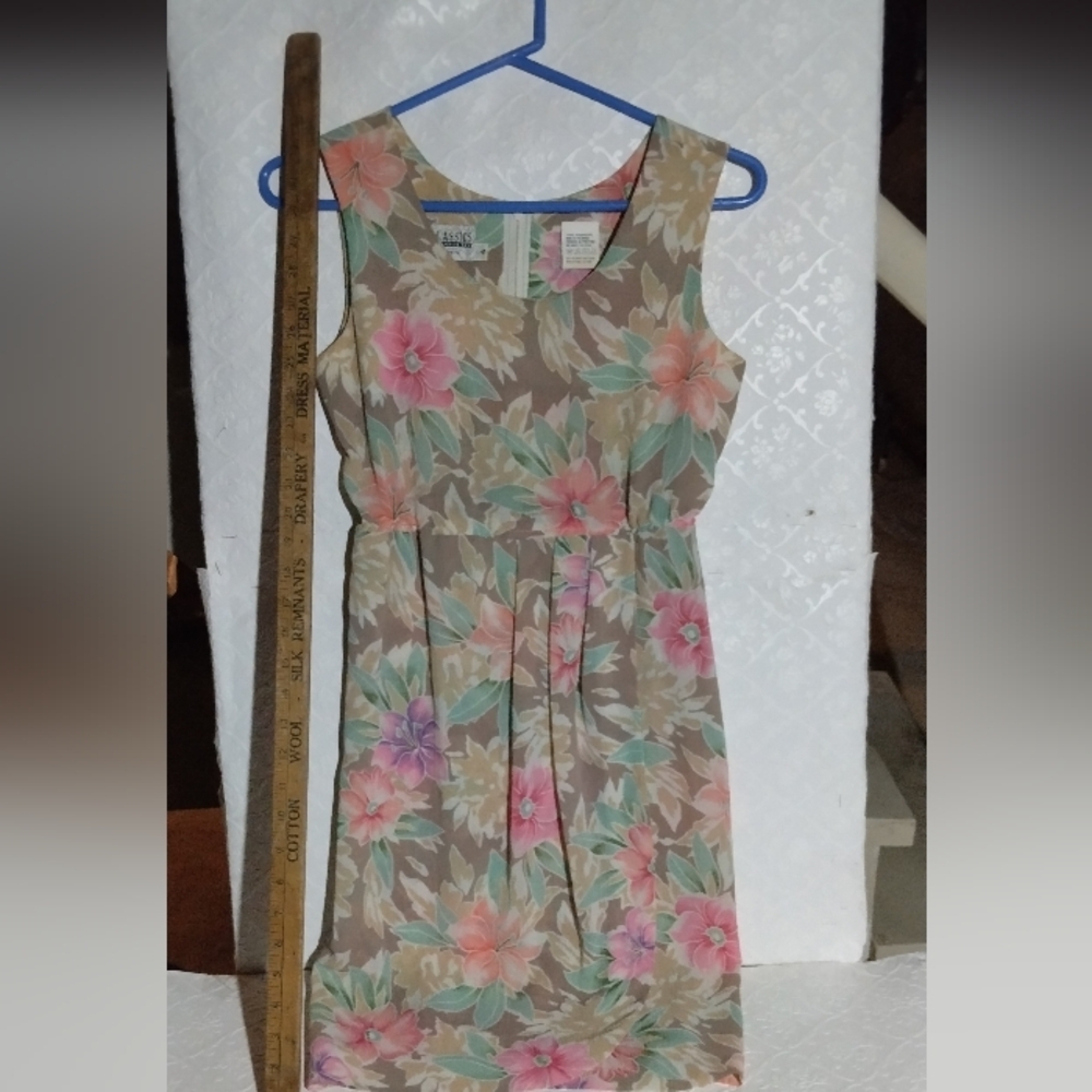 Leslie Fay Pink and Purple Sleeveless Scoop Neck Sundress